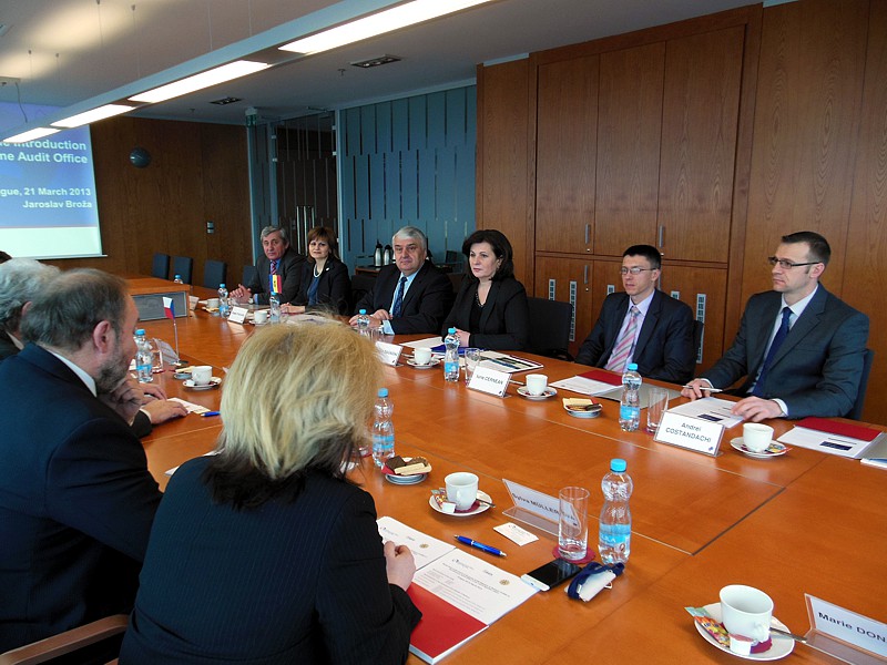 Representatives of the Court of Accounts of the Republic of Moldova and the Moldovan Parliament - Prague, 21.3.2013