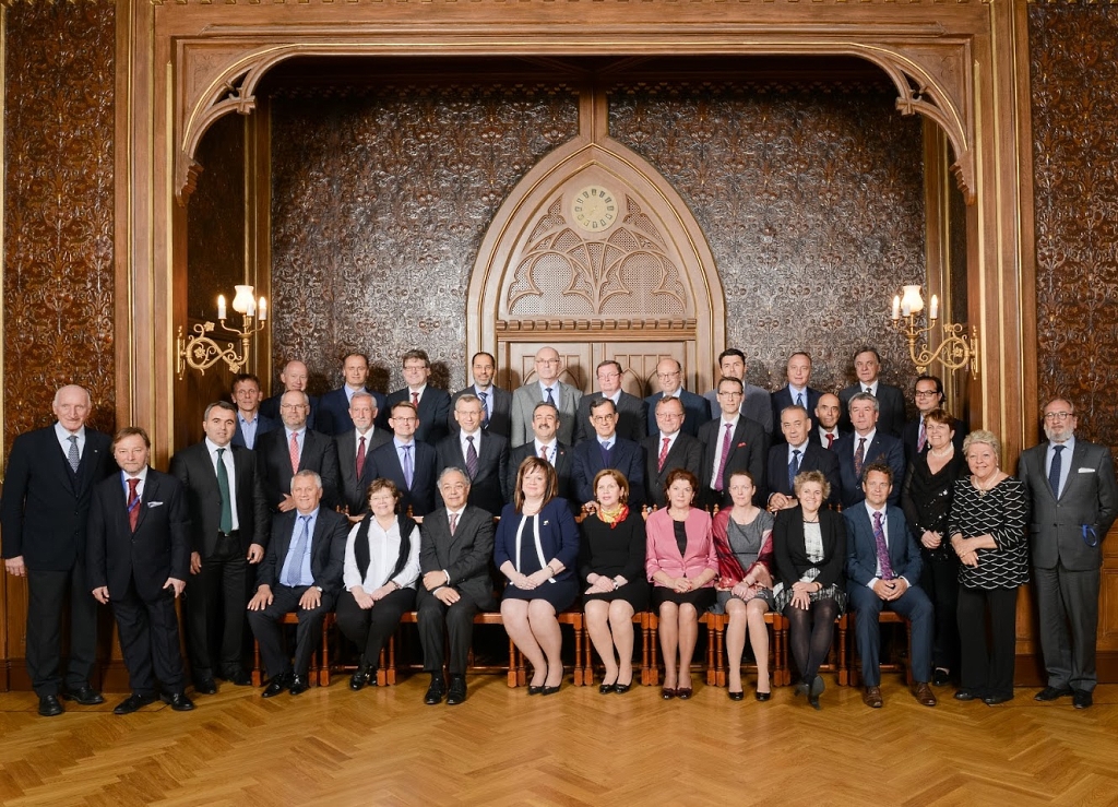 Schůzka Kontaktního výboru vedoucích představitelů nejvyšších kontrolních institucí - společné foto