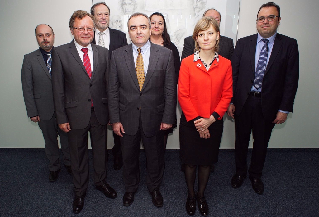 Representatives from the International Monetary Fund and from the SAO