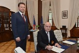 Předseda Poslanecké sněmovny Radek Vondráček a nový člen NKÚ Jan Kinšt 